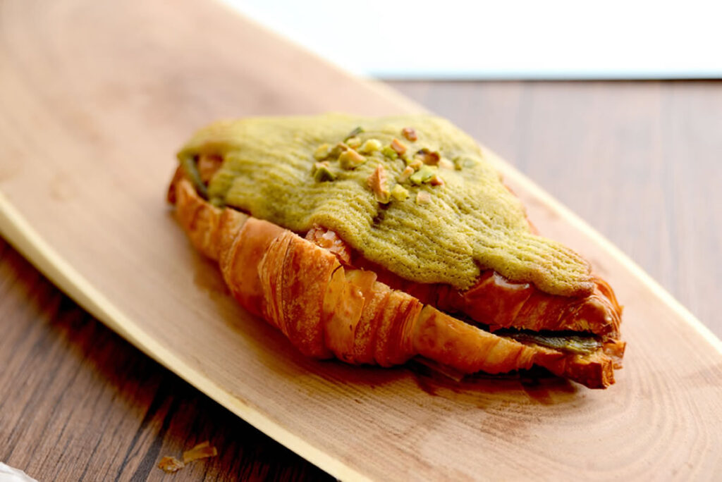 クロワッサンピスタッシュ