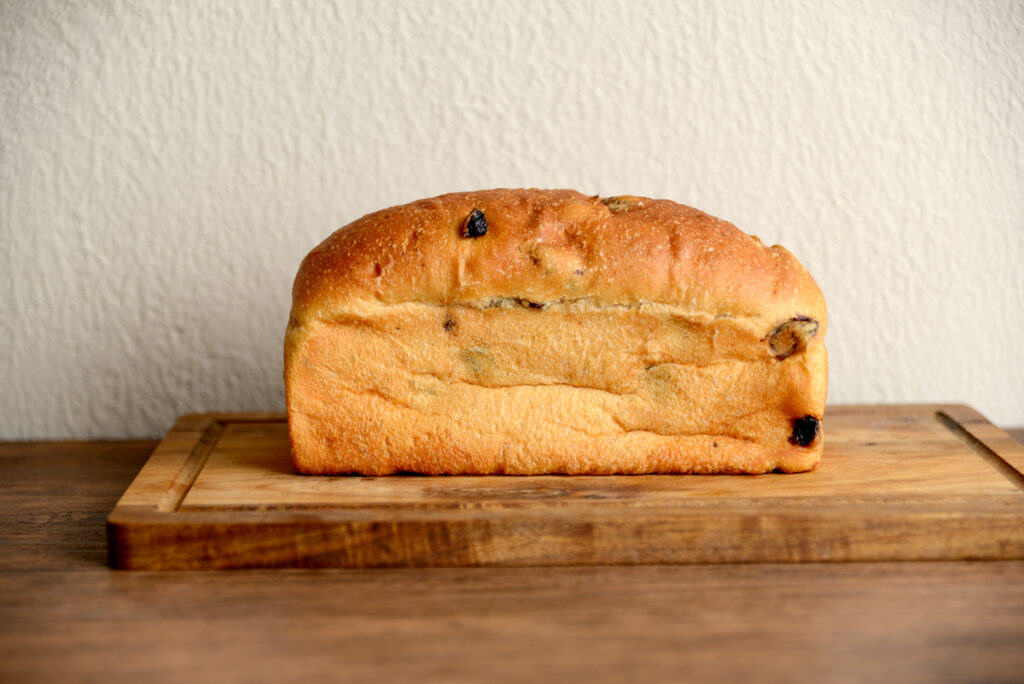 レーズンブレッド