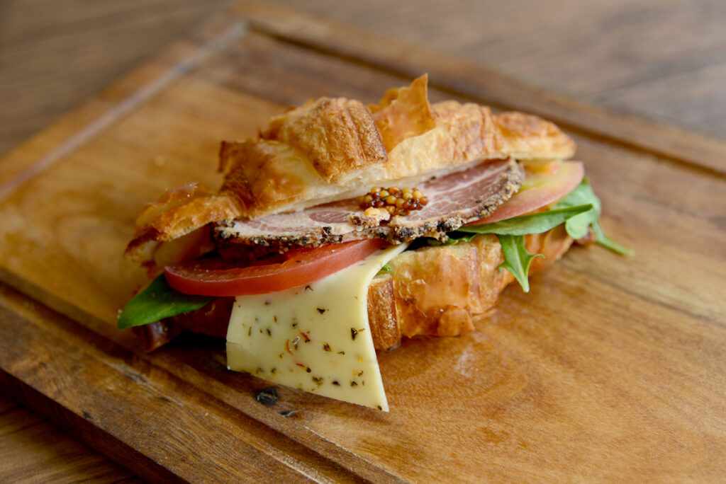 ポークパストラミのクロワッサン